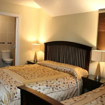 Laragh House Hotel 4*