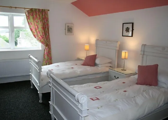 Laragh House 4*