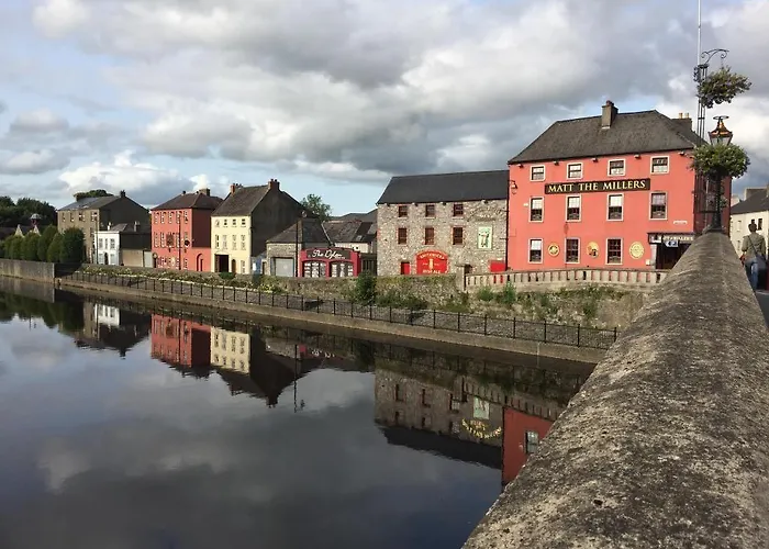 Laragh House Hotel 4*